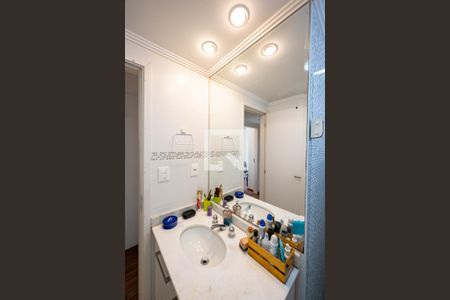 Apartamento à venda com 82m², 3 quartos e 2 vagasBanheiro Social