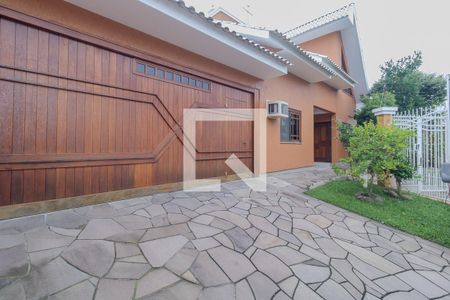 Casa para alugar com 500m², 5 quartos e 8 vagasQuintal