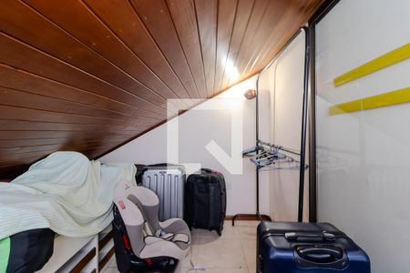 Casa para alugar com 500m², 5 quartos e 8 vagasQuarto Suíte 2-Closet