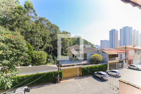 Vista de casa para alugar com 2 quartos, 78m² em Jardim Maria Rosa, Taboão da Serra