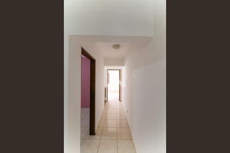 Corredor de apartamento para alugar com 2 quartos, 78m² em Jardim Maria Rosa, Taboão da Serra