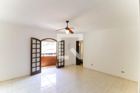 Sala de casa para alugar com 2 quartos, 78m² em Jardim Maria Rosa, Taboão da Serra