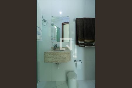 Casa para alugar com 265m², 3 quartos e 3 vagas Casa para alugar com 265m², 3 quartos e 3 vagasBanheiro Suíte 2