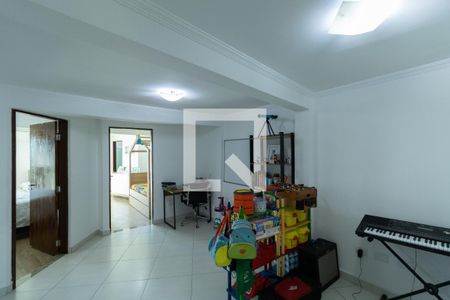 Casa para alugar com 265m², 3 quartos e 3 vagas Casa para alugar com 265m², 3 quartos e 3 vagasEscritório