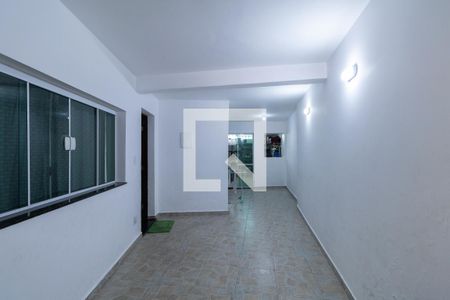 Casa para alugar com 265m², 3 quartos e 3 vagas Casa para alugar com 265m², 3 quartos e 3 vagasGaragem