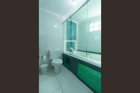 Casa para alugar com 265m², 3 quartos e 3 vagas Casa para alugar com 265m², 3 quartos e 3 vagasBanheiro Suíte 1