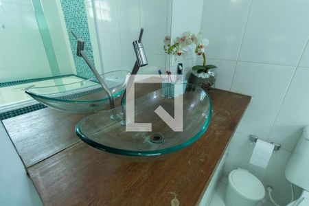 Casa para alugar com 265m², 3 quartos e 3 vagas Casa para alugar com 265m², 3 quartos e 3 vagasBanheiro Suíte 1