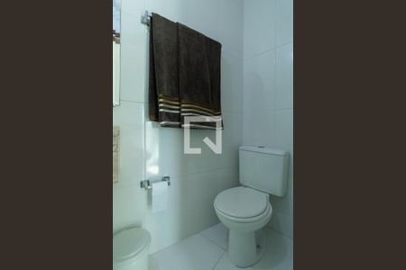 Casa para alugar com 265m², 3 quartos e 3 vagas Casa para alugar com 265m², 3 quartos e 3 vagasBanheiro Suíte 2