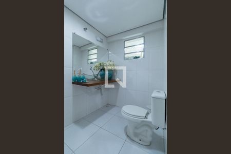 Lavabo de casa para alugar com 2 quartos, 265m² em Vila Granada, São Paulo