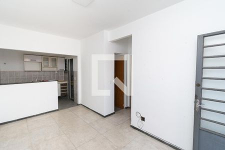 Sala de casa para alugar com 2 quartos, 40m² em Darcy Vargas, Belo Horizonte