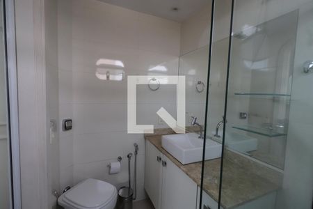 Apartamento para alugar com 110m², 3 quartos e 2 vagasBanheiro