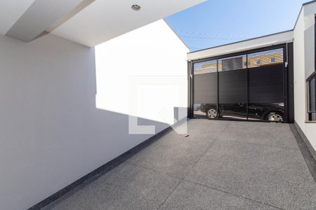 Casa à venda com 169m², 3 quartos e 6 vagasGaragem