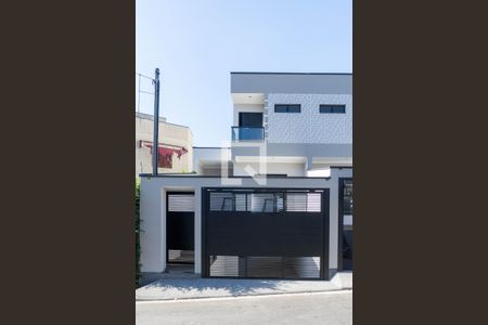 Casa à venda com 169m², 3 quartos e 6 vagasFachada