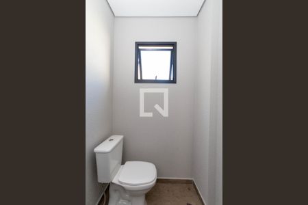 Casa à venda com 169m², 3 quartos e 6 vagasLavabo da Garagem