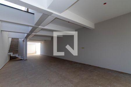 Casa à venda com 169m², 3 quartos e 6 vagasGaragem