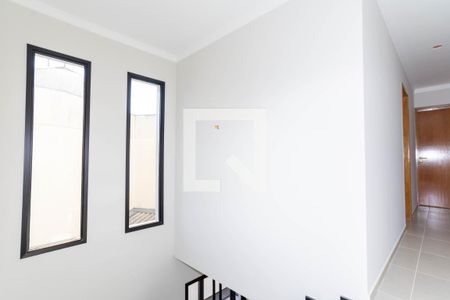 Casa à venda com 169m², 3 quartos e 6 vagasCorredor