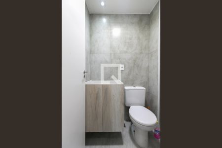 Apartamento para alugar com 46m², 2 quartos e 1 vaga Apartamento para alugar com 46m², 2 quartos e 1 vagaBanheiro
