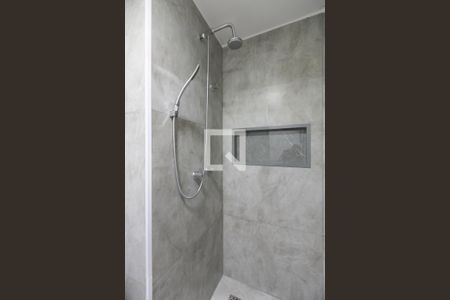 Apartamento para alugar com 46m², 2 quartos e 1 vaga Apartamento para alugar com 46m², 2 quartos e 1 vagaBanheiro