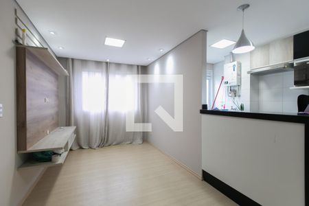 Sala de apartamento para alugar com 2 quartos, 46m² em Vila Carmosina, São Paulo