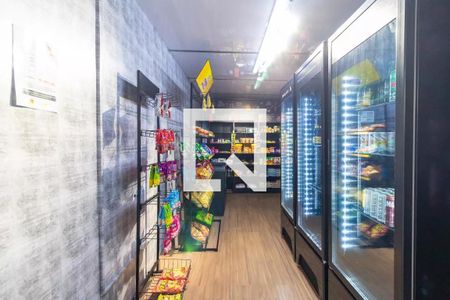 Apartamento para alugar com 46m², 2 quartos e 1 vaga Apartamento para alugar com 46m², 2 quartos e 1 vagaMini Mercado