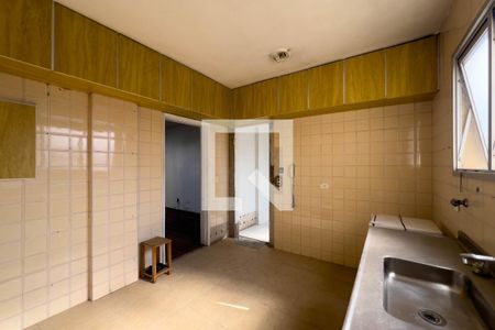 Apartamento à venda com 110m², 4 quartos e 2 vagasCozinha