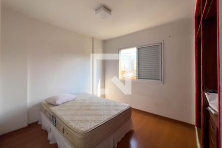 Apartamento à venda com 110m², 4 quartos e 2 vagasQuarto 2
