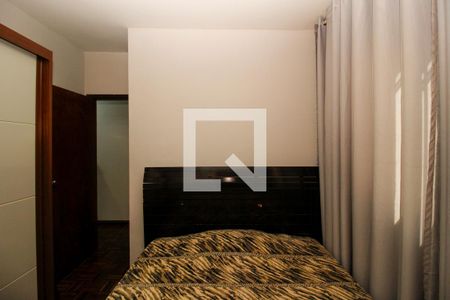 Quarto 2 de apartamento para alugar com 2 quartos, 75m² em Nova Suíça, Belo Horizonte