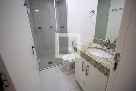 Banheiro do Corredor de apartamento para alugar com 3 quartos, 80m² em Pompeia, São Paulo