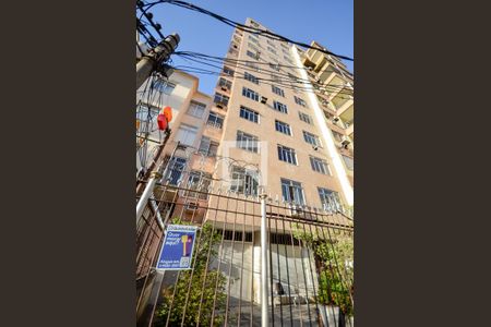 Apartamento para alugar com 77m², 2 quartos e sem vaga Apartamento para alugar com 77m², 2 quartos e sem vagaFachada