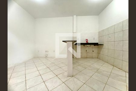Sala/Cozinha de kitnet/studio para alugar com 1 quarto, 25m² em Boca do Rio, Salvador