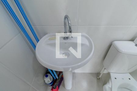 Banheiro de apartamento à venda com 2 quartos, 42m² em Cidade Líder, São Paulo