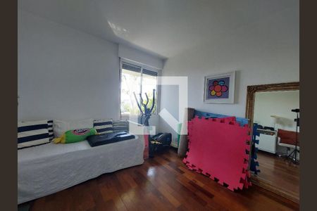 Apartamento à venda com 411m², 3 quartos e 3 vagasQuarto 2