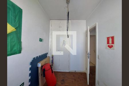 Apartamento à venda com 411m², 3 quartos e 3 vagasQuarto na Área de Serviço