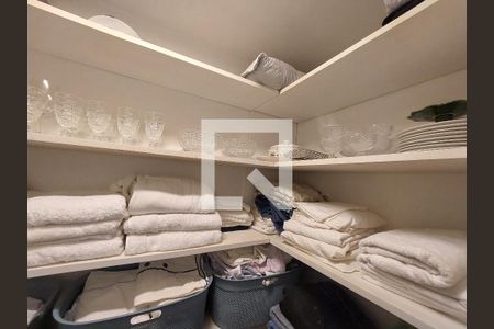 Apartamento à venda com 411m², 3 quartos e 3 vagasRouparia