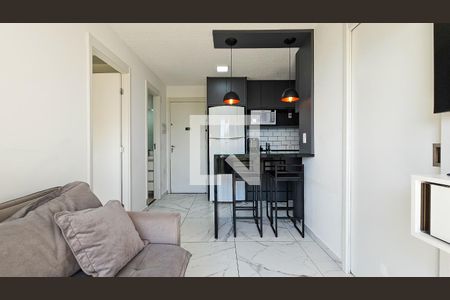 Sala / Cozinha de apartamento à venda com 2 quartos, 36m² em Socorro, São Paulo
