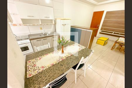 Sala de Jantar de apartamento para alugar com 2 quartos, 65m² em Ingleses do Rio Vermelho, Florianópolis