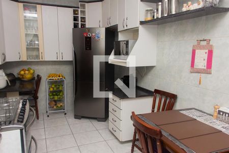 Casa à venda com 180m², 2 quartos e 2 vagasCozinha