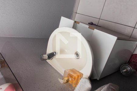 Casa à venda com 180m², 2 quartos e 2 vagasBanheiro  (Lavabo)