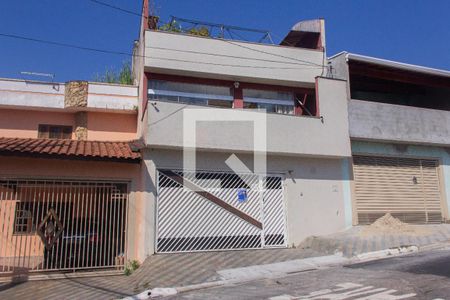 Casa à venda com 180m², 2 quartos e 2 vagasFachada