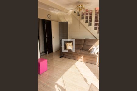 Casa à venda com 180m², 2 quartos e 2 vagasSala 2 (varanda)