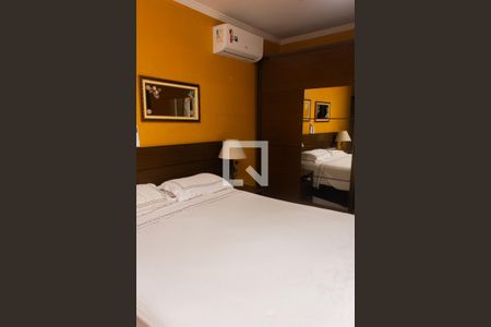 Casa à venda com 180m², 2 quartos e 2 vagasQuarto 2 (suíte)