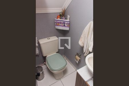 Casa à venda com 180m², 2 quartos e 2 vagasBanheiro  (Lavabo)