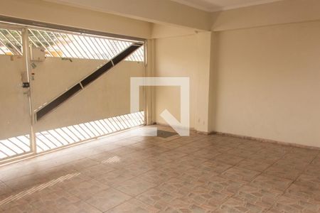 Casa à venda com 180m², 2 quartos e 2 vagasGaragem