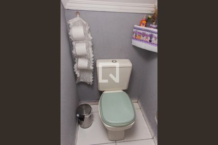 Casa à venda com 180m², 2 quartos e 2 vagasBanheiro  (Lavabo)