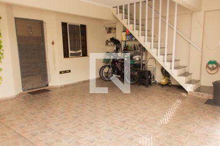 Casa à venda com 180m², 2 quartos e 2 vagasGaragem