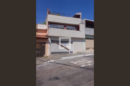 Casa à venda com 180m², 2 quartos e 2 vagasFachada