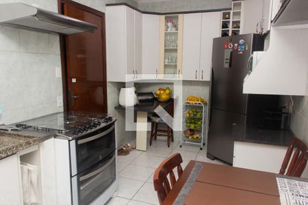 Casa à venda com 180m², 2 quartos e 2 vagasCozinha