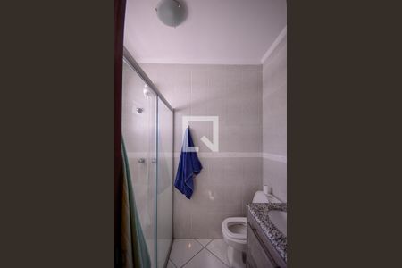 Casa à venda com 85m², 2 quartos e 2 vagasBanheiro Quarto 1