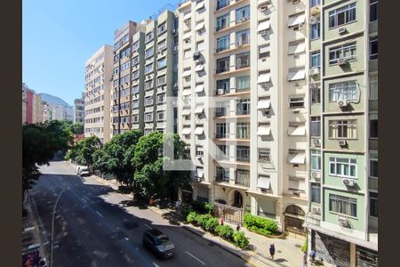 Vista da Sala de apartamento para alugar com 2 quartos, 100m² em Copacabana, Rio de Janeiro