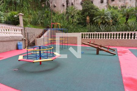 Apartamento para alugar com 551m², 2 quartos e sem vaga Apartamento para alugar com 551m², 2 quartos e sem vagaÁrea comum - Playground